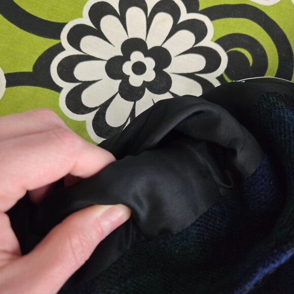 Liz Claiborne size 4 green blue Tartan plaid 3 button long blazer wool blend - Picture 9 of 13